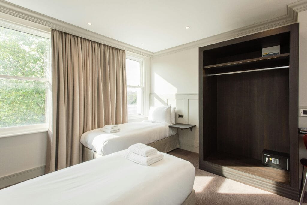 Budget-friendly hotels for family in Dubai 2024